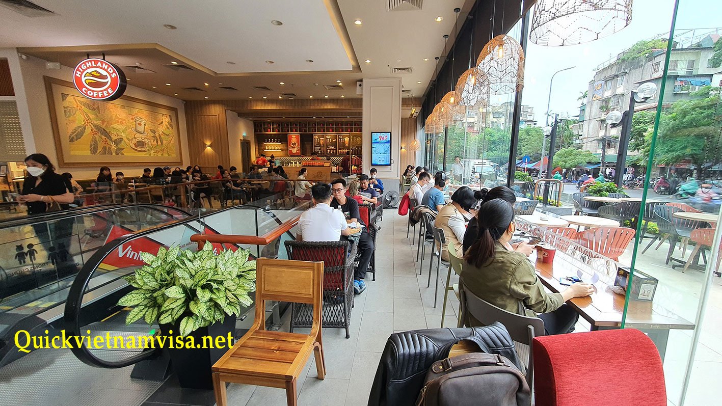 Hanoi reopens restaurant and dining services
